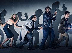 Zdjęcia promocyjne obsady 1 sezonu serialu „Ghosted”