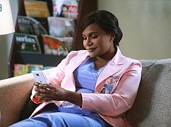 Świat według Mindy: 6x01 „Is That All There Is?” - zdjęcia promocyjne