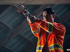 Zdjęcia promocyjne 2 sezonu serialu „Dirk Gently”