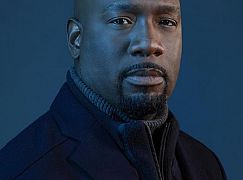 Zdjęcia promocyjne obsady 1 sezonu serialu „Wisdom of the Crowd”