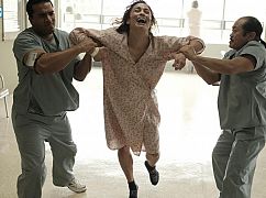 Somewhere Between: 1x08 „Destiny’s Child” - zdjęcia promocyjne
