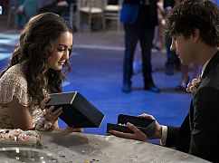Fosterowie: 5x09 „Prom” - zdjęcia promocyjne