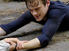 MacGyver: 2x01 „DIY or DIE” - zdjęcia promocyjne