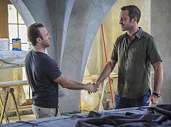 Hawaii 5.0: 8x01 „'A'ole e 'ōlelo mai ana ke ahi ua ana ia” - zdjęcia promocyjne