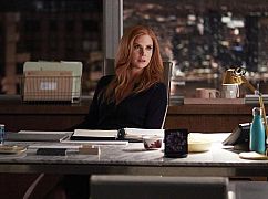 W garniturach: 7x10 „Donna” - zdjęcia promocyjne