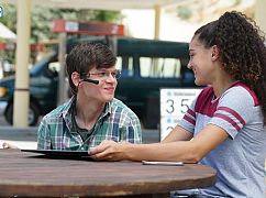 Speechless: 2x01 „W-E– WE’RE B-A– BACK!” - zdjęcia promocyjne