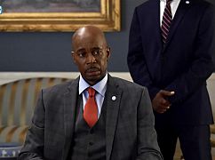 Designated Survivor: 2x01 „One Year In” - zdjęcia promocyjne