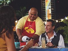 Hawaii 5.0: 8x03 „Kāu pahi, ko’u kua. Kāu pū, ko’u po’o.” - zdjęcia promocyjne