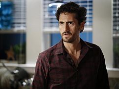 Good Behavior: 2x01 „The Heart Attack Is the Best Way” - zdjęcia promocyjne