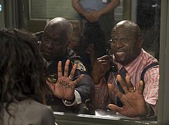 Brooklyn Nine-Nine: 5x01 „The Big House Pt. 1” - zdjęcia promocyjne