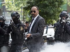 The Flash: 4x01 „The Flash Reborn ” - zdjęcia promocyjne
