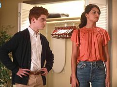 Cioteczka Mick: 2x01 „The Hotel” - zdjęcia promocyjne