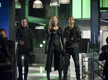 Zwiastun 6 sezonu „Arrow” ujawnia Michaela Emersona i powrót Helix