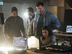 SEAL Team: 1x04 „Ghosts of Christmas Future” - zdjęcia promocyjne
