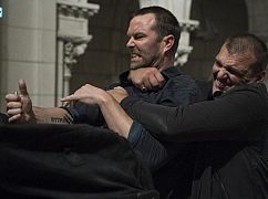 Blindspot: 3x01 „Back to the Grind” - zdjęcia promocyjne