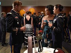 Valor: 1x02 „Espirit de Corps” - zdjęcia promocyjne
