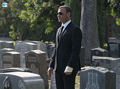 Ray Donovan: 5x12 „Time Takes a Cigarette” - zdjęcia promocyjne