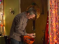 Pępek świata: 9x04 „Halloween VIII: Orson Murder Mystery” - zdjęcia promocyjne