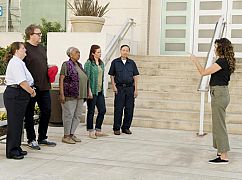 Speechless: 2x04 „T-TR-- TRAINING D-A-- DAY” - zdjęcia promocyjne
