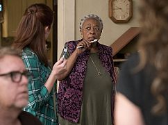 Speechless: 2x04 „T-TR-- TRAINING D-A-- DAY” - zdjęcia promocyjne