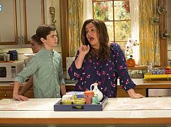 Nie ma lekko: 2x05 „Boo-Who?” - zdjęcia promocyjne