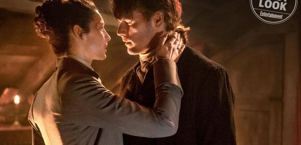 Zdjęcia z 3 sezonu „Outlander”: Romantyczne spotkanie Claire i Jamiego