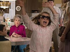 Young Sheldon: 1x03 „Poker, Faith, and Eggs” - zdjęcia promocyjne