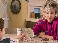 Young Sheldon: 1x03 „Poker, Faith, and Eggs” - zdjęcia promocyjne