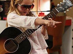 Young Sheldon: 1x03 „Poker, Faith, and Eggs” - zdjęcia promocyjne