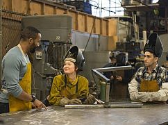 Niepokorni: 8x01 „We Become What We ... Frank!” - zdjęcia promocyjne