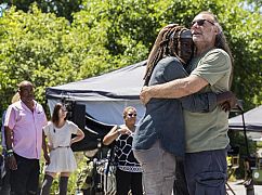 Żywe trupy: 8x01 „Mercy” - zdjęcia zza kulis