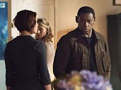 Supergirl: 3x03 „Far From the Tree” - zdjęcia promocyjne