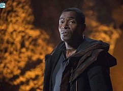 Supergirl: 3x03 „Far From the Tree” - zdjęcia promocyjne