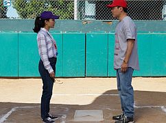 Fresh Off the Boat: 4x06 „A League of Her Own” - zdjęcia promocyjne
