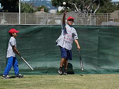 Fresh Off the Boat: 4x06 „A League of Her Own” - zdjęcia promocyjne