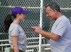 Fresh Off the Boat: 4x06 „A League of Her Own” - zdjęcia promocyjne