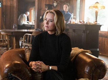 Klip z 4 sezonu „Madam Secretary”: Sara Ramirez debiutuje jako strateg z Waszyngtonu