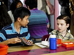 Young Sheldon: 1x02 „Rockets, Communists, and the Dewey Decimal System” - zdjęcia promocyjne