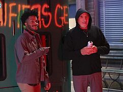 Superior Donuts: 2x01 „What the Truck?” - zdjęcia promocyjne