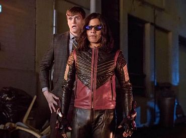 Zdjęcia z 4 sezonu „The Flash”: Danny Trejo jako ojciec Gypsy