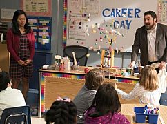 Me, Myself and I: 1x07 „Field Trip” - zdjęcia promocyjne