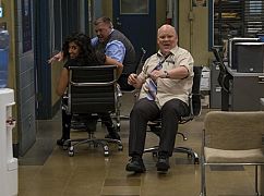 Brooklyn Nine-Nine: 5x05 „Bad Beat” - zdjęcia promocyjne