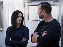 Blindspot: 3x02 „Enemy Bag of Tricks” - zdjęcia promocyjne
