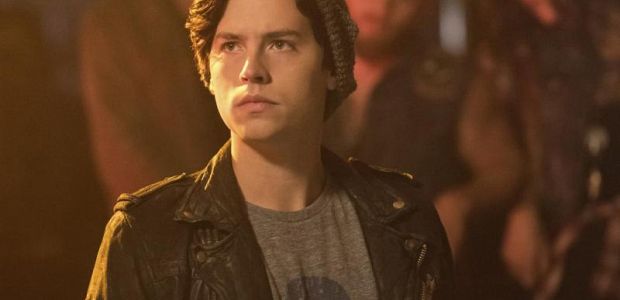 Klip z 2 sezonu „Riverdale”: Czy inna kobieta przystawia się do Jugheada?