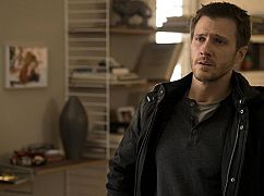 Absentia: 1x06 „Nobody's Innocent” - zdjęcia promocyjne