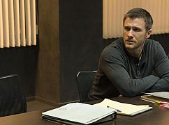 Absentia: 1x02 „Reset” - zdjęcia promocyjne