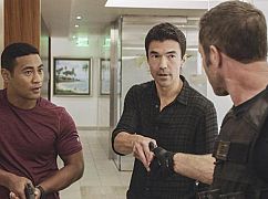 Hawaii 5.0: 8x07 „Kau ka 'ōnohi ali'i i luna” - zdjęcia promocyjne