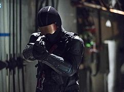 Arrow: 6x05 „Deathstroke Returns” - zdjęcia promocyjne
