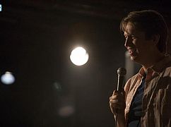 Zdjęcia promocyjne 2 sezonu serialu „Crashing”