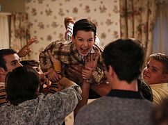 Young Sheldon: 1x05 „A Solar Calculator, a Game Ball, and a Cheerleader’s Bosom” - zdjęcia promocyjne